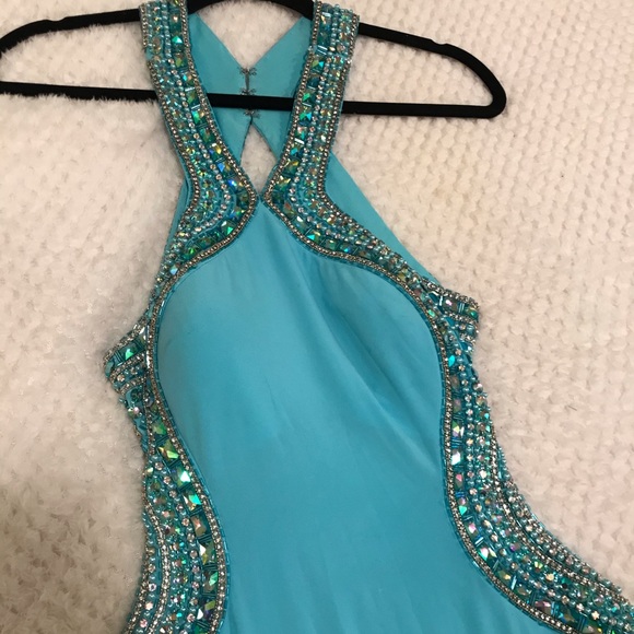 Prom/Formal/Masquerade Ball Backless Dress - Picture 4 of 4